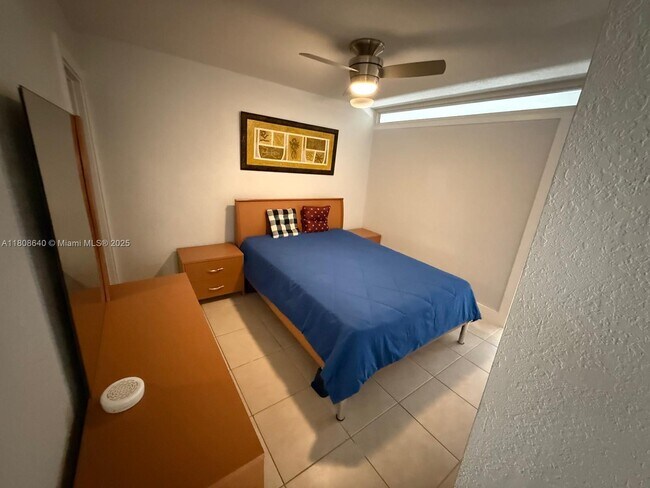 Foto del edificio - 1801 S Ocean Dr
