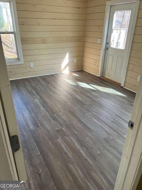 Building Photo - 6985 Sawnee Terrace