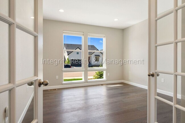 Building Photo - 4 Bed/4 Bath, 4,171 Sqft - 8131 Adams Fork...