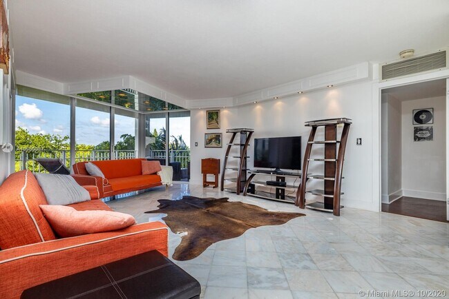 Foto del edificio - 1000 Quayside Terrace