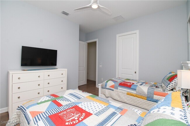 Foto del edificio - 3123 Heather Glen Ct