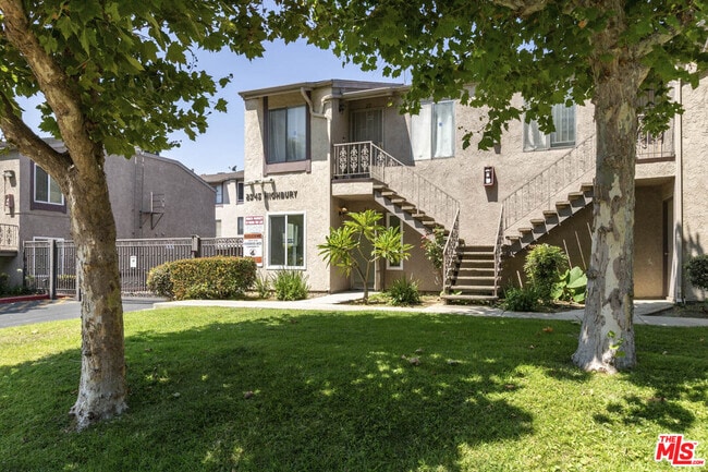 Foto del edificio - 2345 Highbury Ave