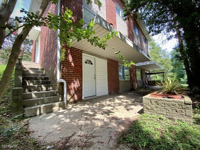 Building Photo - 1020 E Belvedere Ave