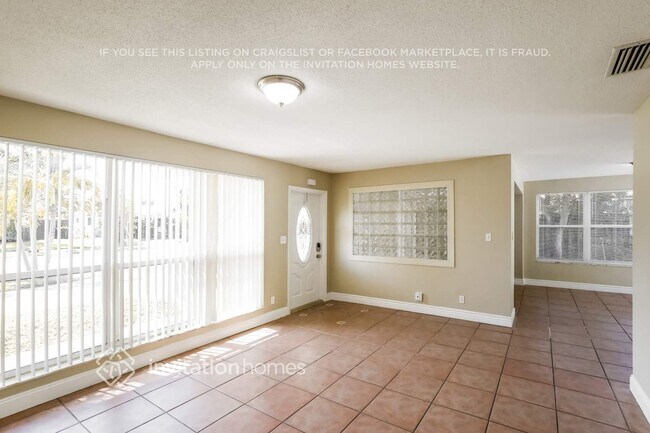 Foto del edificio - 5970 NE 22nd Way