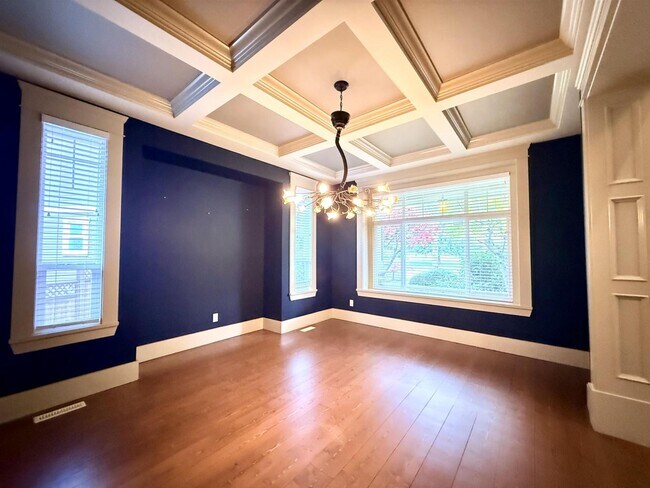 Photo du bâtiment - 3326-140A 140a St