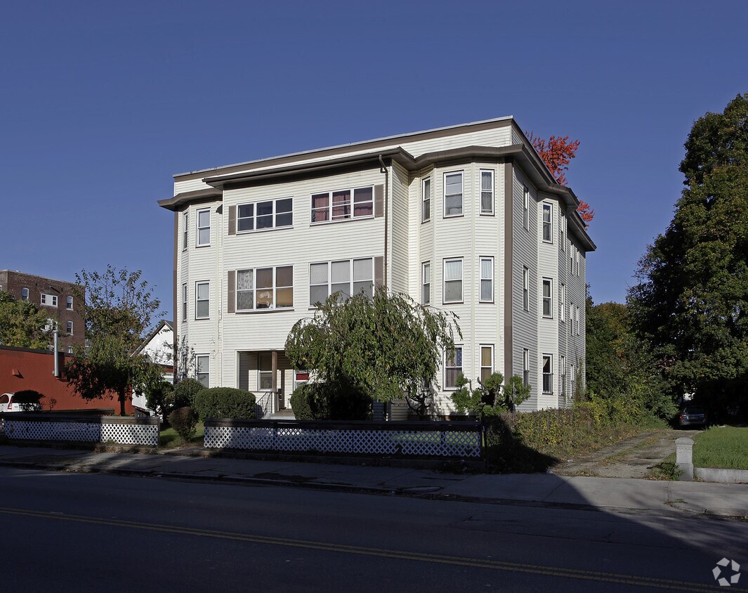 982 Main St, Worcester, MA 01603 Apartments in Worcester, MA