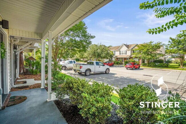 Building Photo - 536 Candida Dr