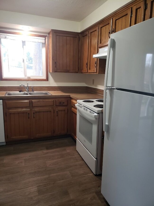 Building Photo - Wonderful South Salem Home in great neighborhood.