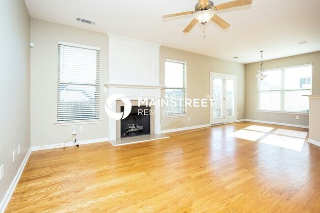 Foto del edificio - 5 Bedroom Pet-Friendly Home in Atlanta, GA with Main Street Renewal