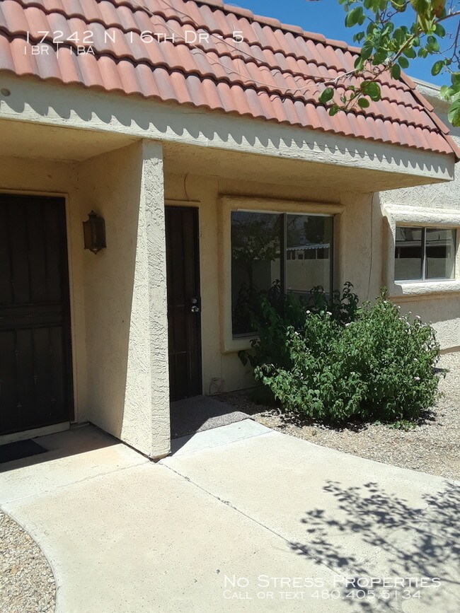 Foto del edificio - 1 Bed Condo off 19th Ave and Bell Rd!