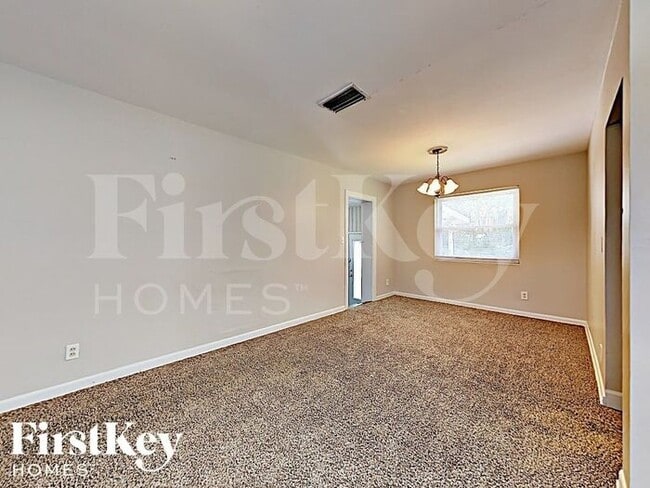 Building Photo - 6012 Regiment Dr