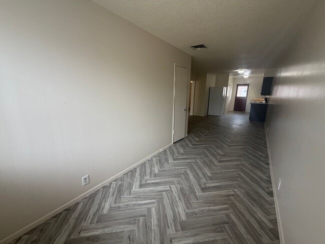 Building Photo - 8439 E Coronado Rd