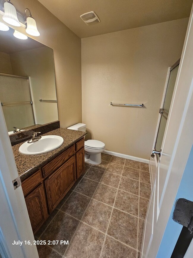Building Photo - 1060 Goble Ct