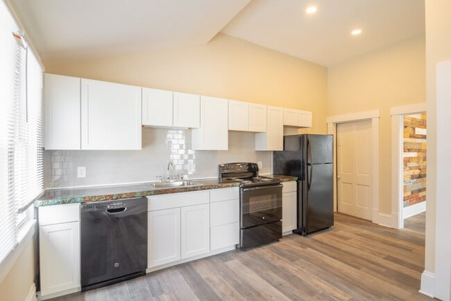 Foto del edificio - 37735 Vine St