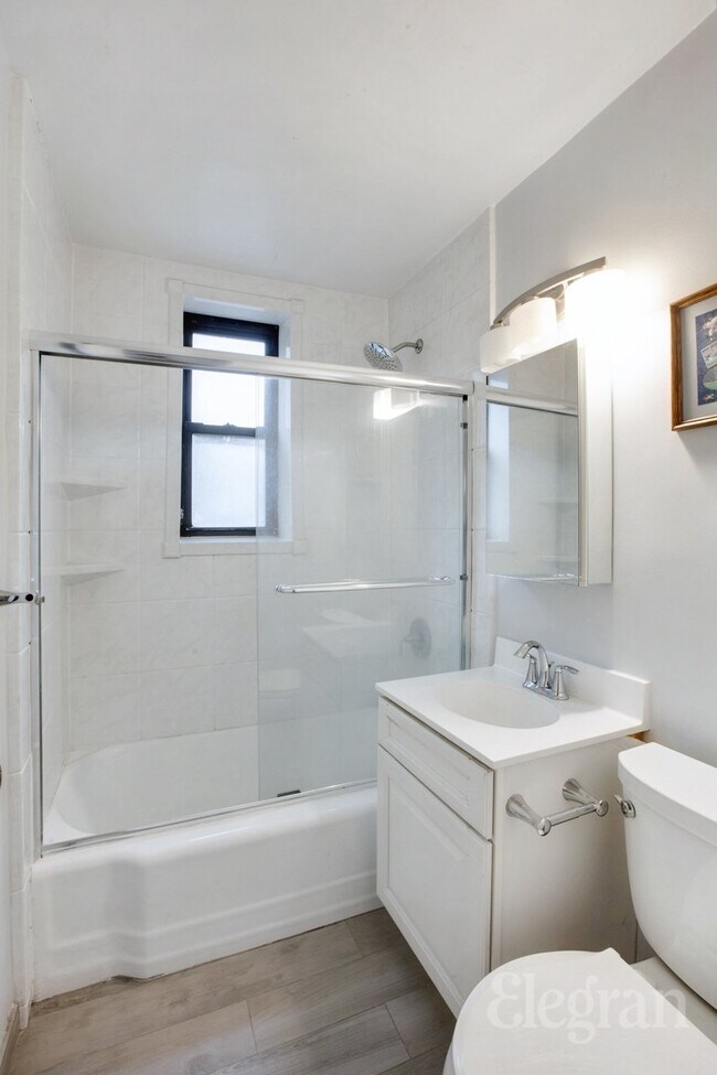 Foto del edificio - 229 E 28th St