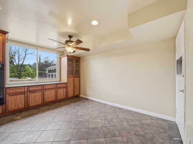 Foto del edificio - 4610 Densmore Ave