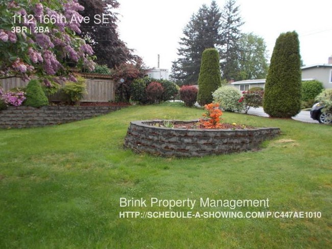 Building Photo - 3 bedroom in Bellevue WA 98008