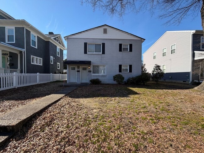 Photo - 3212 Barton Ave Apartment