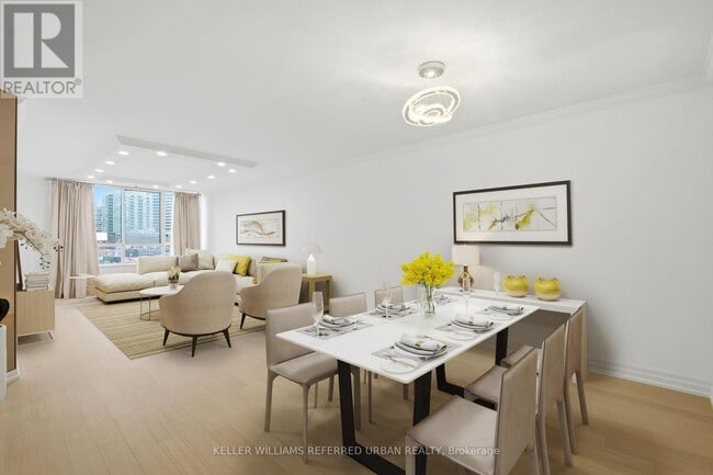 Photo du bâtiment - 5444 Yonge St