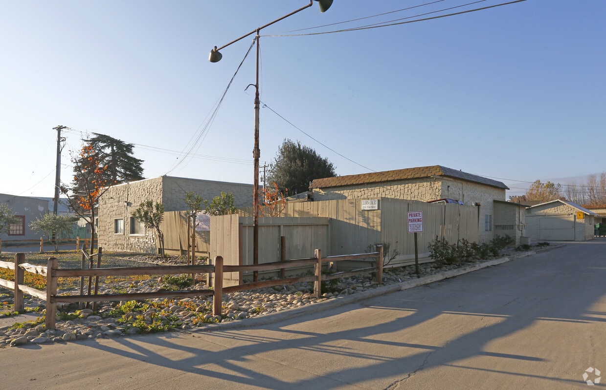 220 S 1st St, King City, CA 93930 Apartments in King City, CA