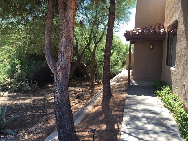 Building Photo - 11897 N Copper Butte Dr