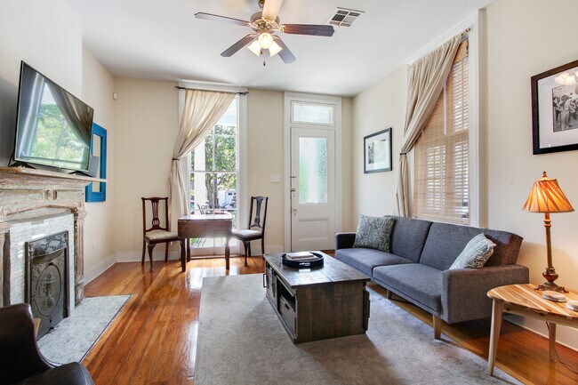 Fully furnished - 1108 General Pershing St