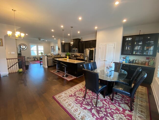 Photo - 170 Seneca Plz Townhome