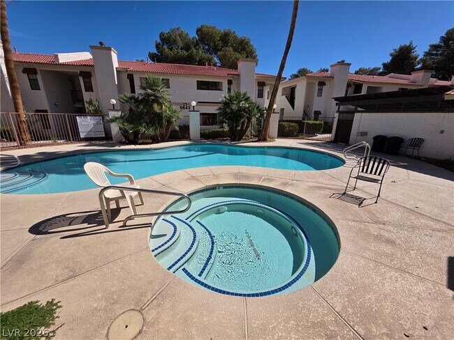 Foto del edificio - 6671 W Tropicana Ave