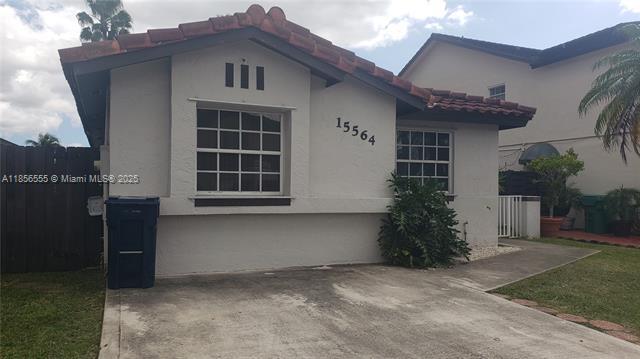 Building Photo - 15564 SW 63rd Ter