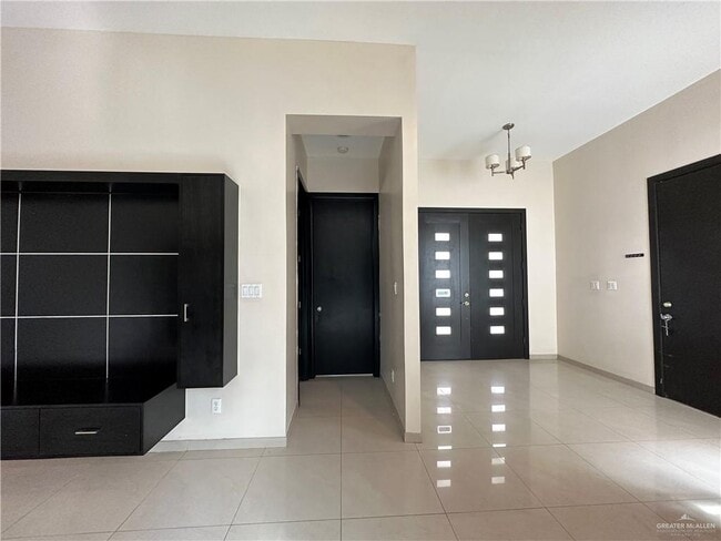 Foto del edificio - 12 Sonora Ave