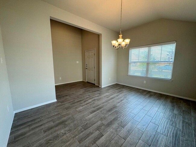 Building Photo - 295 Rimrock Ct