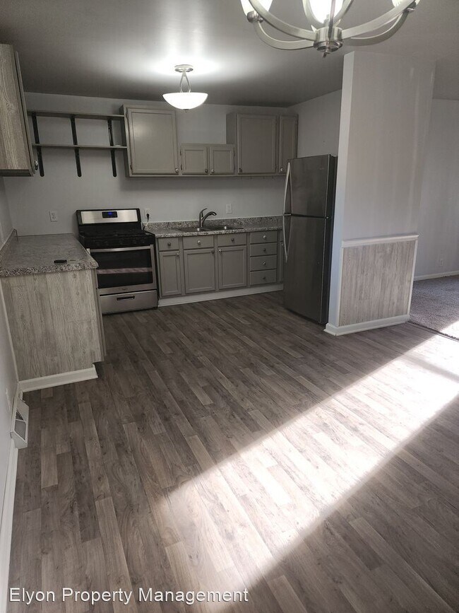 Foto del edificio - 3 br, 1 bath House - 8501 104th Avenue