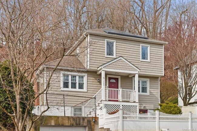 Building Photo - 125 S Kensico Ave
