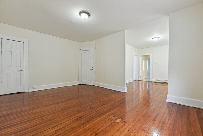 Foto del edificio - 9 Rosedale Ave