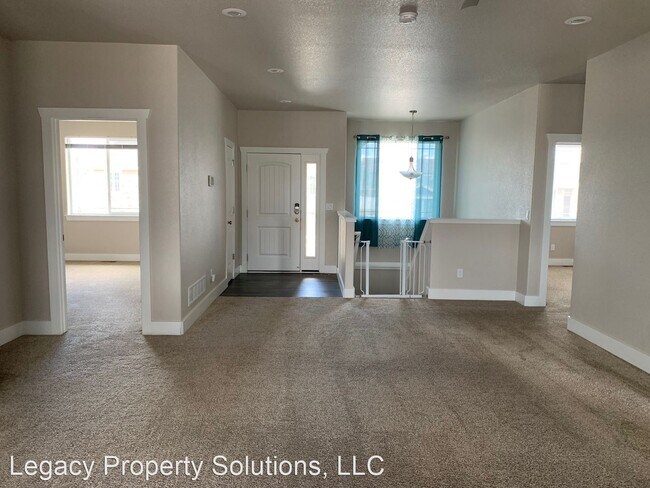 Building Photo - 5 br, 3 bath House - 1333 Alyssa Way
