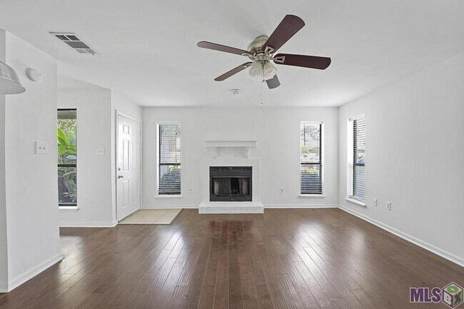 Building Photo - 5242 Butter Creek Ln