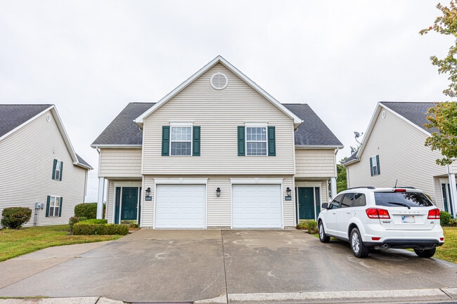 Building Photo - 4532 Picadilly Cir