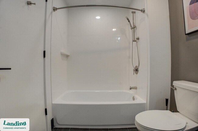 Foto del edificio - 1999 E Boston St