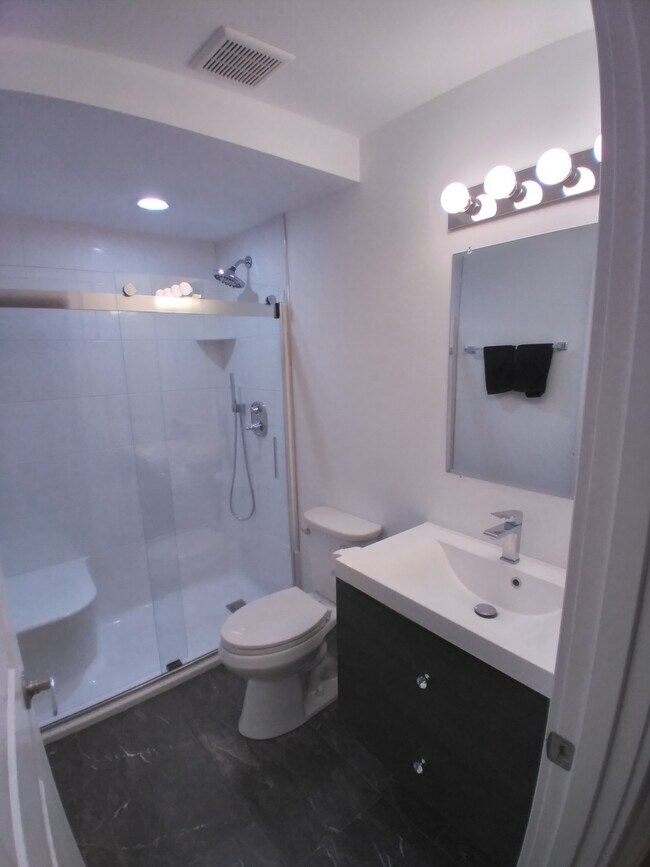Unit #1 Bathroom1 - 1943 Sherman Ave