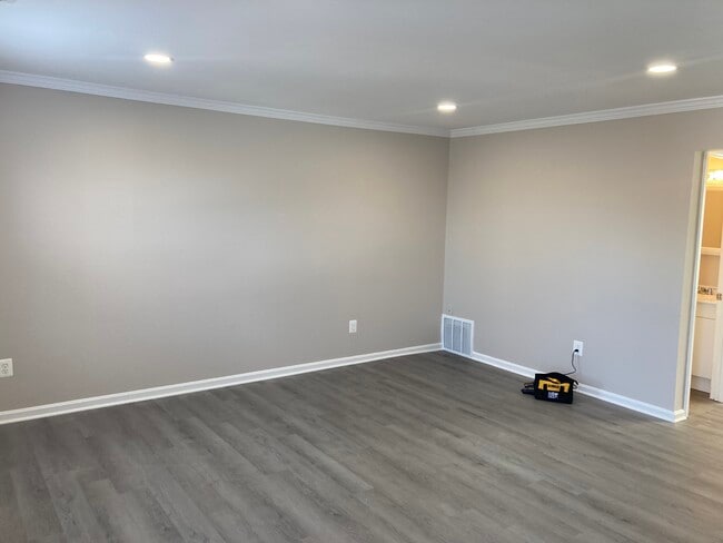 Photo - 1605 Addison Rd S Townhome