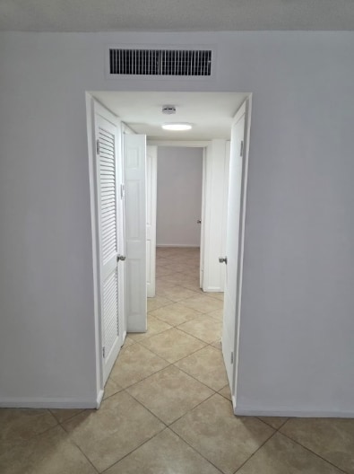 Photo - 1335 S Dixie Hwy Townhome
