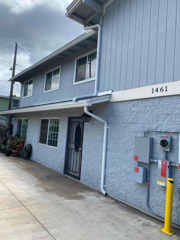 Primary Photo - 1461 Kamehameha IV Rd
