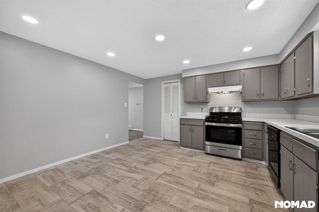 Building Photo - 3509 Butternut Dr