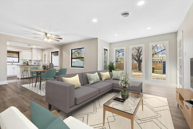 Foto del edificio - "Fully Remodeled 3-Bedroom Oasis with 2.5 ...