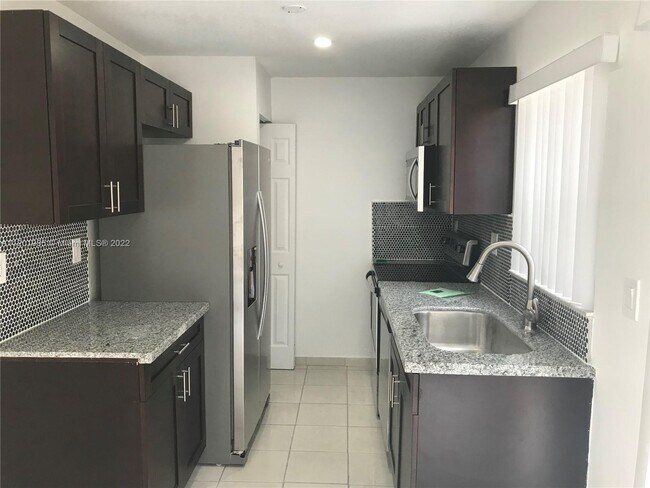 Building Photo - 3358 NW 198th Ter