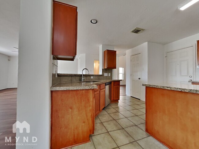 Foto del edificio - 5342 Gibralter Pl