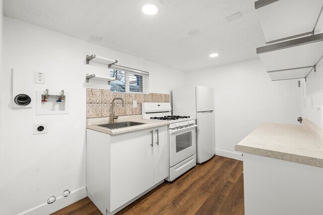 Foto del edificio - 758 Loveland Ave