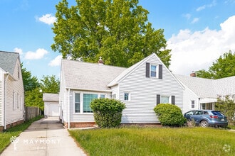Building Photo - 24401 Glenforest Rd