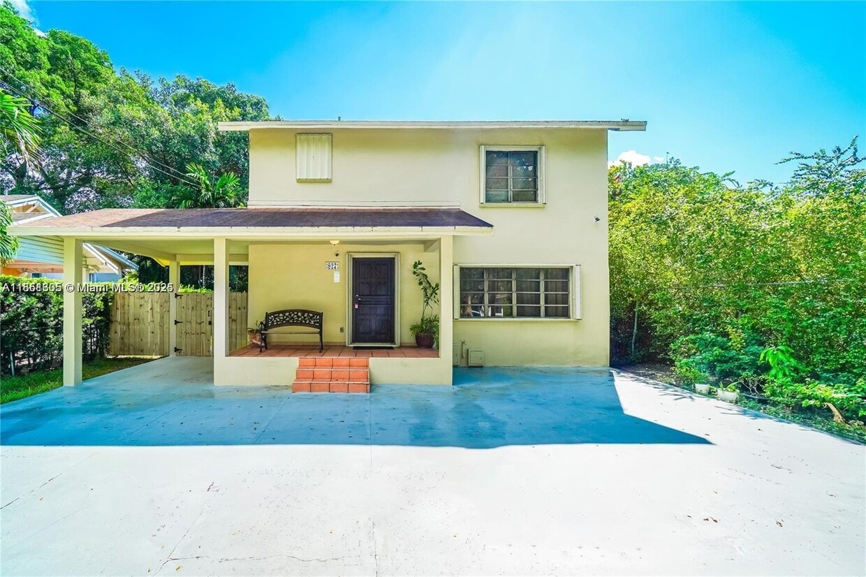 Foto principal - 927 SW 15th Ave