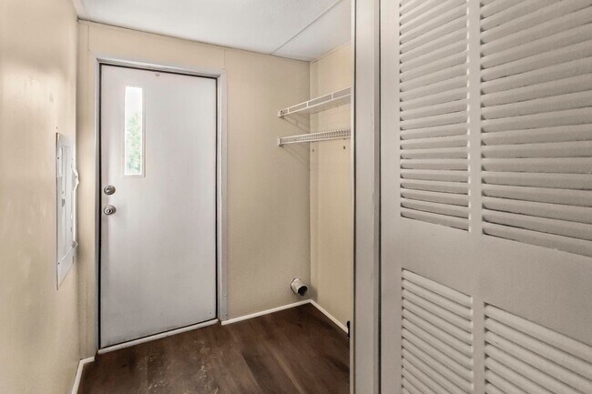 Foto del edificio - 534 SE 650th Rd
